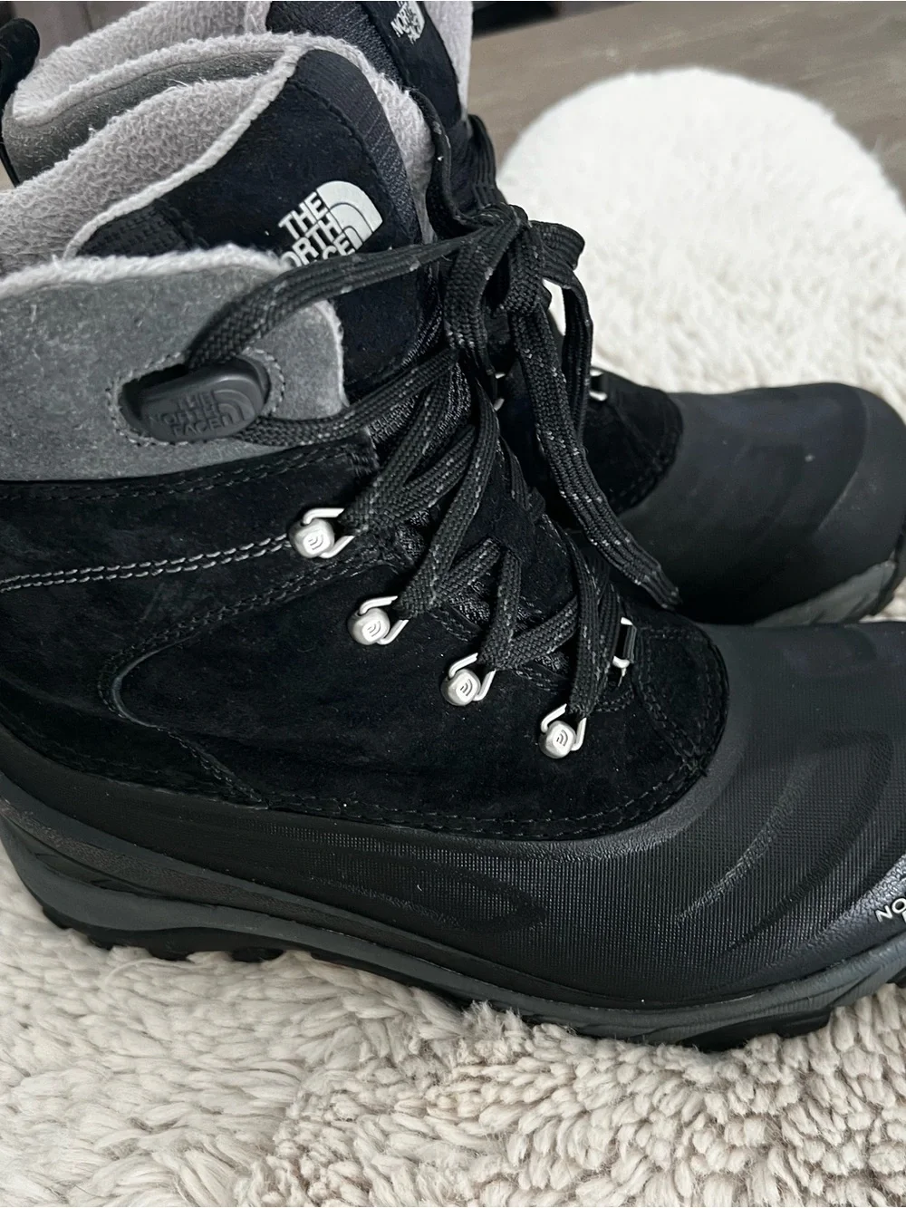 The North Face Black & Gray Waterproof Chilkat lll